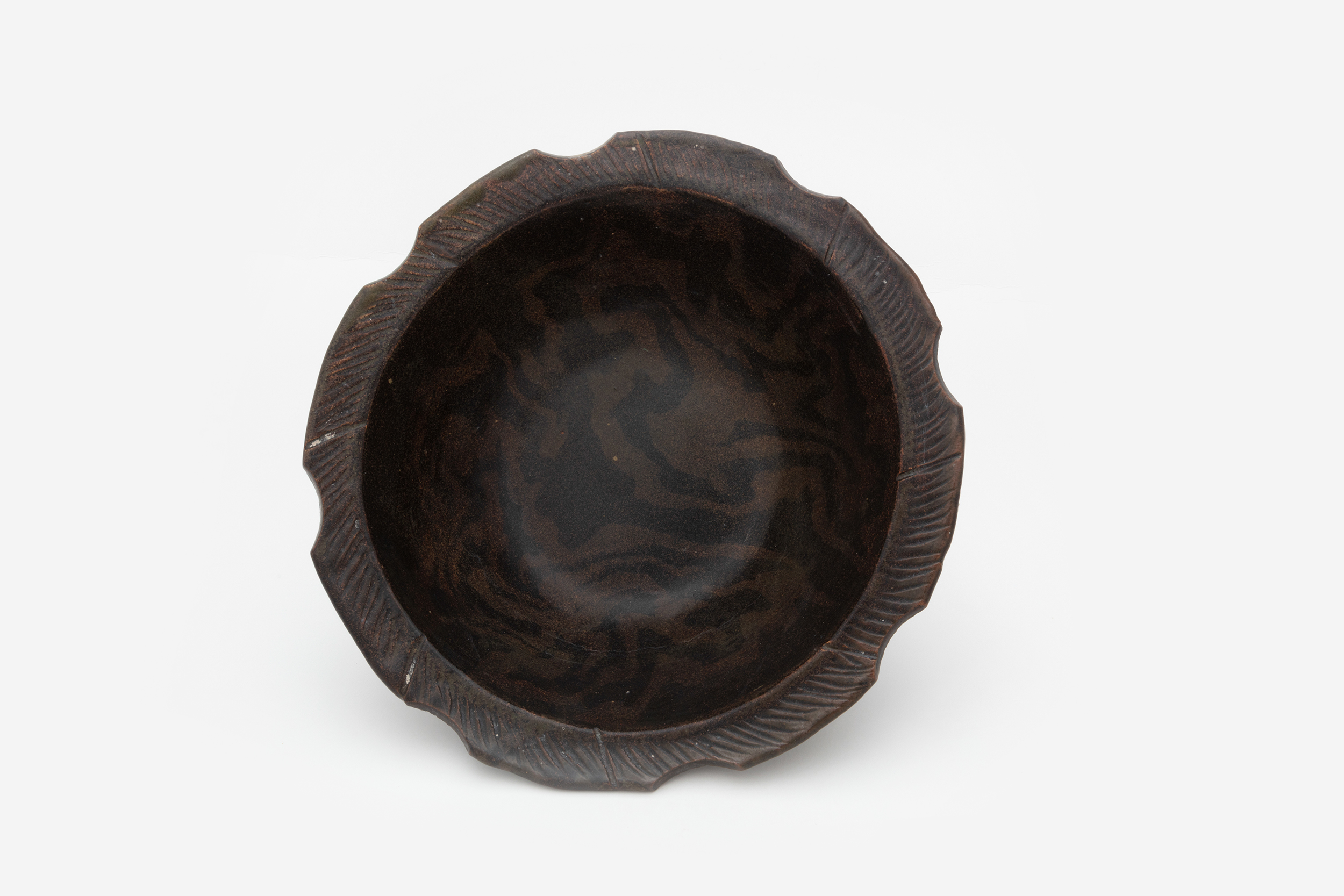 Hylton Nel - Dark marbled bowl with spiralled edge, 15 July 2013