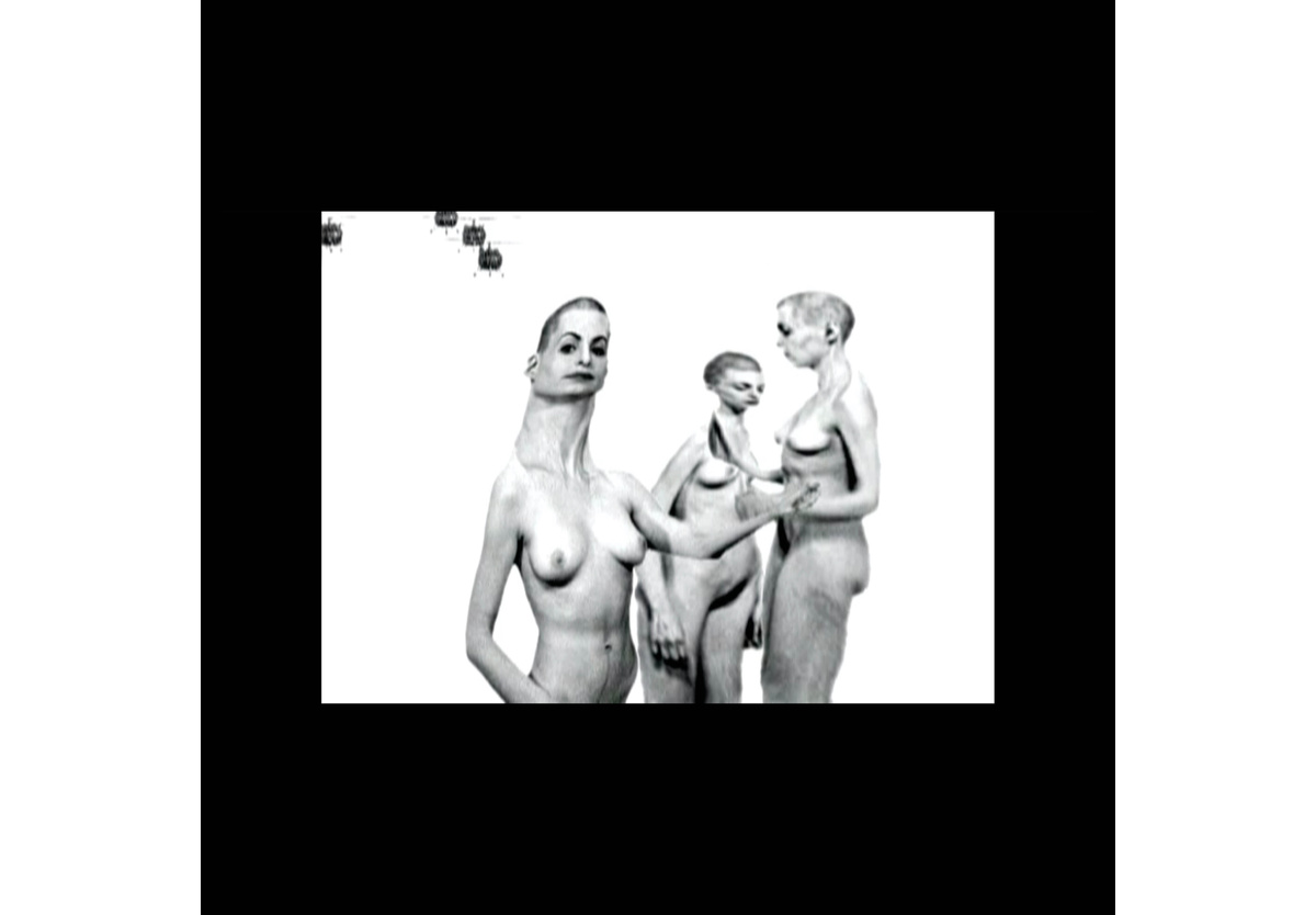 Minnette Vári - Alien, 1998