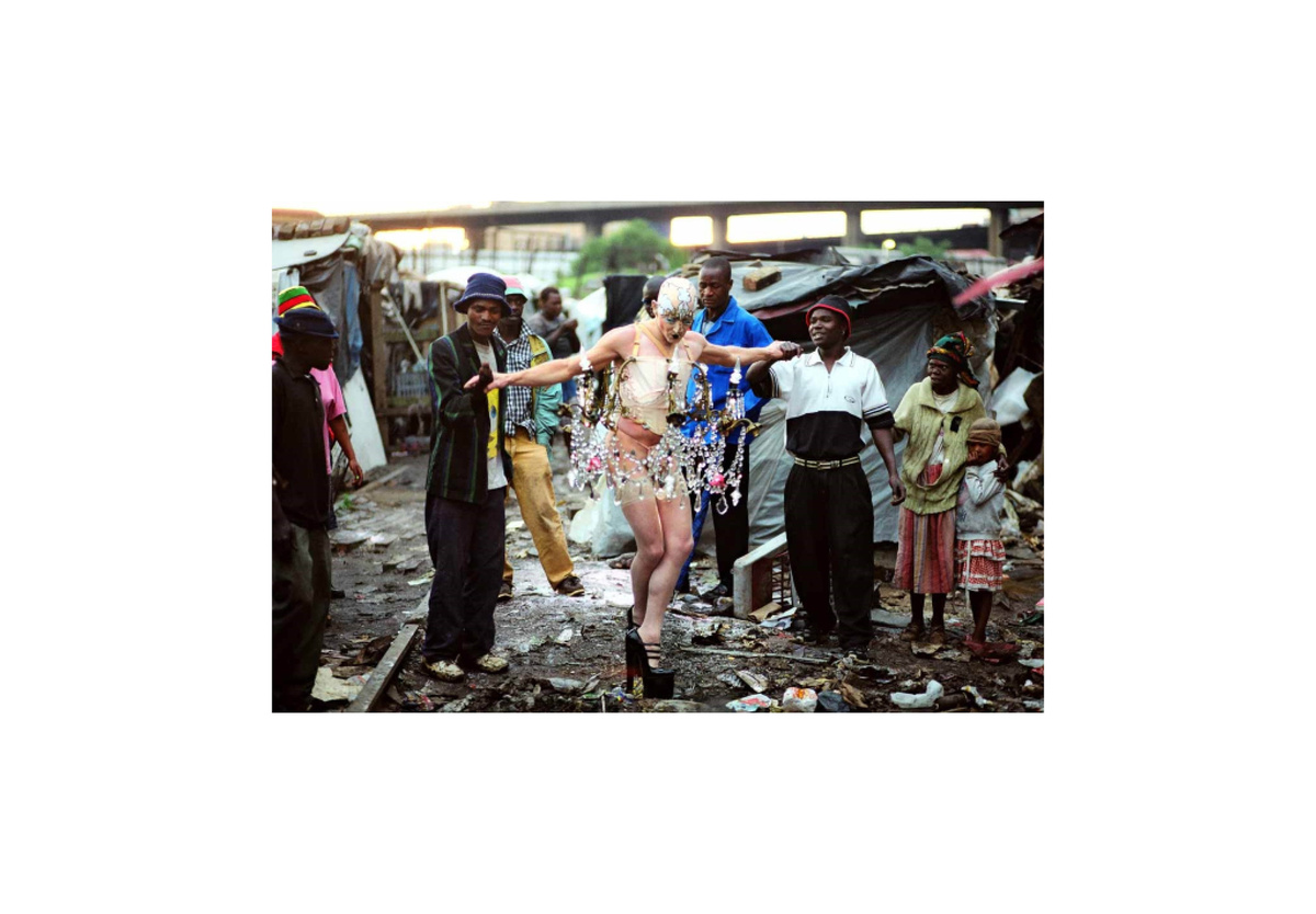 Steven Cohen - Chandelier II, 2001