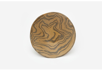 Marbled bowl with floral motif